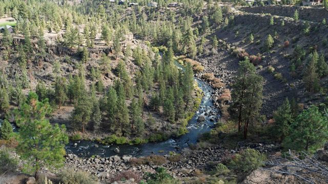 1596 NW Wild Rye Circle, Bend, OR 97703