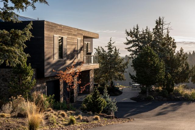 1596 NW Wild Rye Circle, Bend, OR 97703