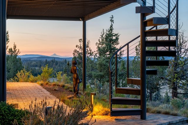 1596 NW Wild Rye Circle, Bend, OR 97703