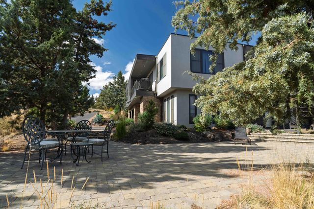 1596 NW Wild Rye Circle, Bend, OR 97703