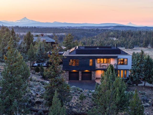 1596 NW Wild Rye Circle, Bend, OR 97703