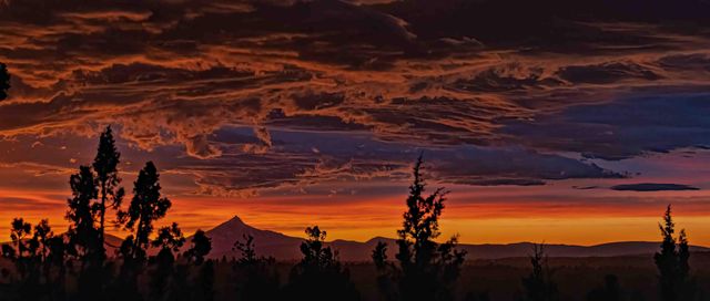1596 NW Wild Rye Circle, Bend, OR 97703