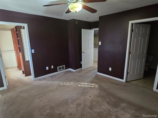 13046 Stony Brook Pass, Fenton Charter Township, MI 48451