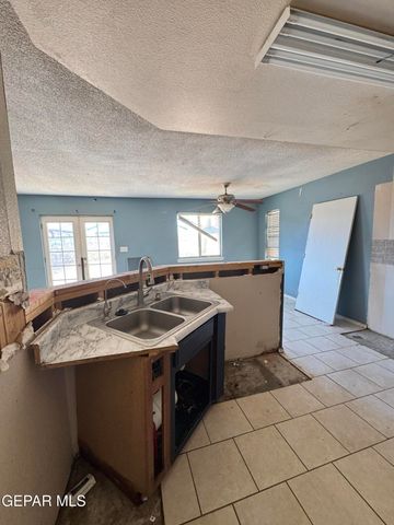 11901 MESQUITE ROCK Drive, El Paso, TX 79934