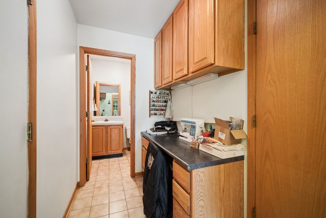 40W923 MULHERN Road, La Fox, IL 60119