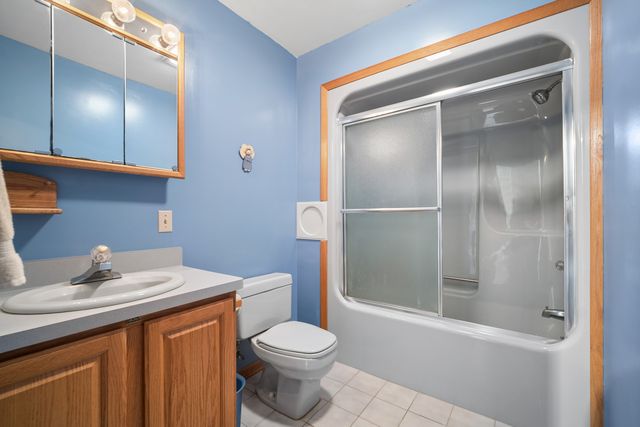 40W923 MULHERN Road, La Fox, IL 60119