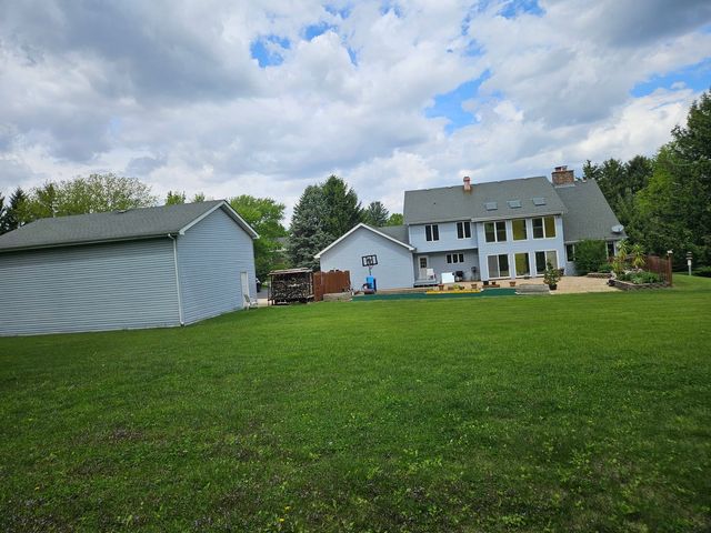 40W923 MULHERN Road, La Fox, IL 60119