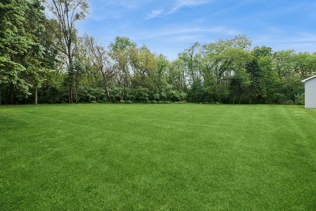 40W923 MULHERN Road, La Fox, IL 60119