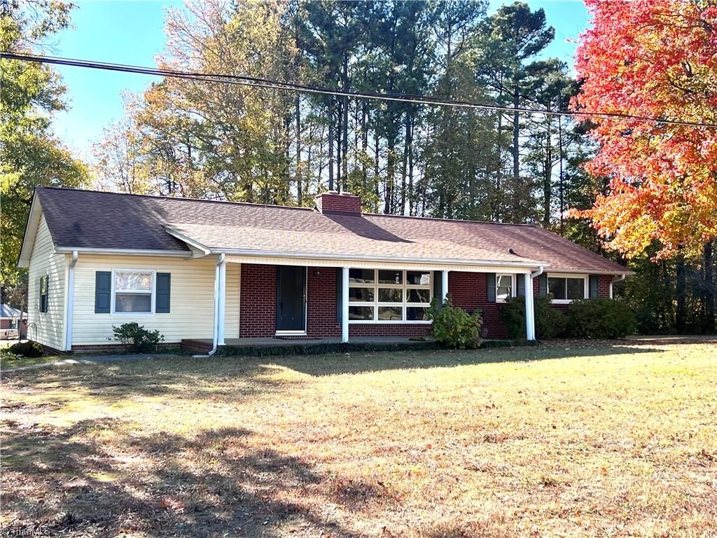 4950 Curry Road, Kernersville, NC 27284