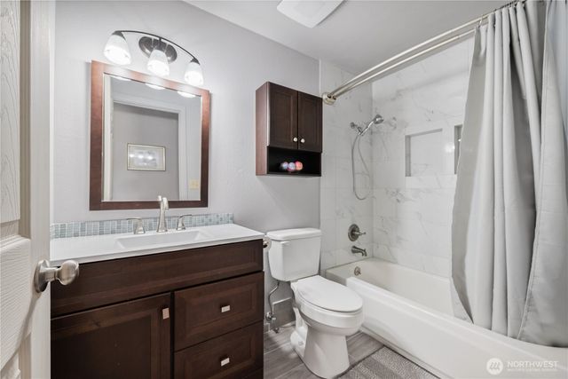 122 Alturas Drive, Kelso, WA 98626