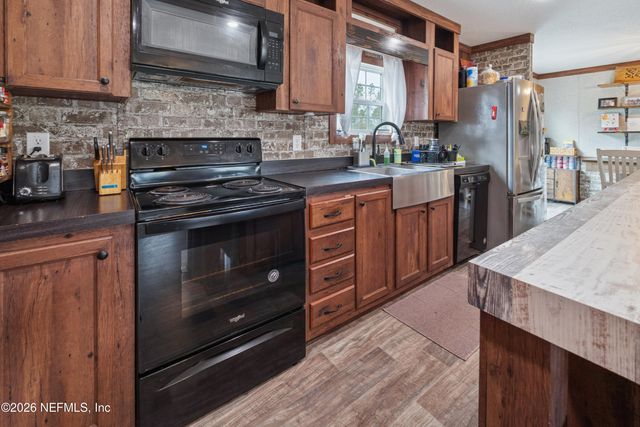 11222 SW 106TH Avenue, Hampton, FL 32044