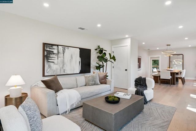 50 Overhill Rd, Orinda, CA 94563