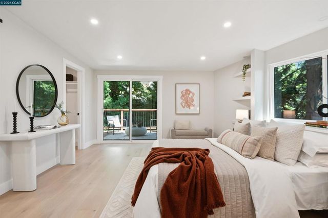 50 Overhill Rd, Orinda, CA 94563