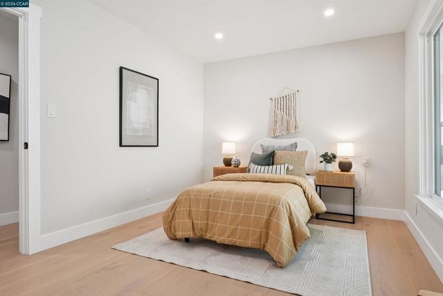 50 Overhill Rd, Orinda, CA 94563