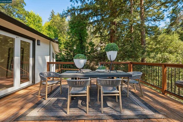 50 Overhill Rd, Orinda, CA 94563