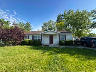 3813 E Maple Grove Avenue, Fort Wayne, IN 46806