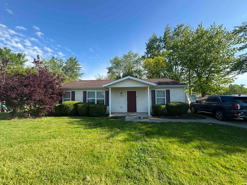 3813 E Maple Grove Avenue, Fort Wayne, IN 46806