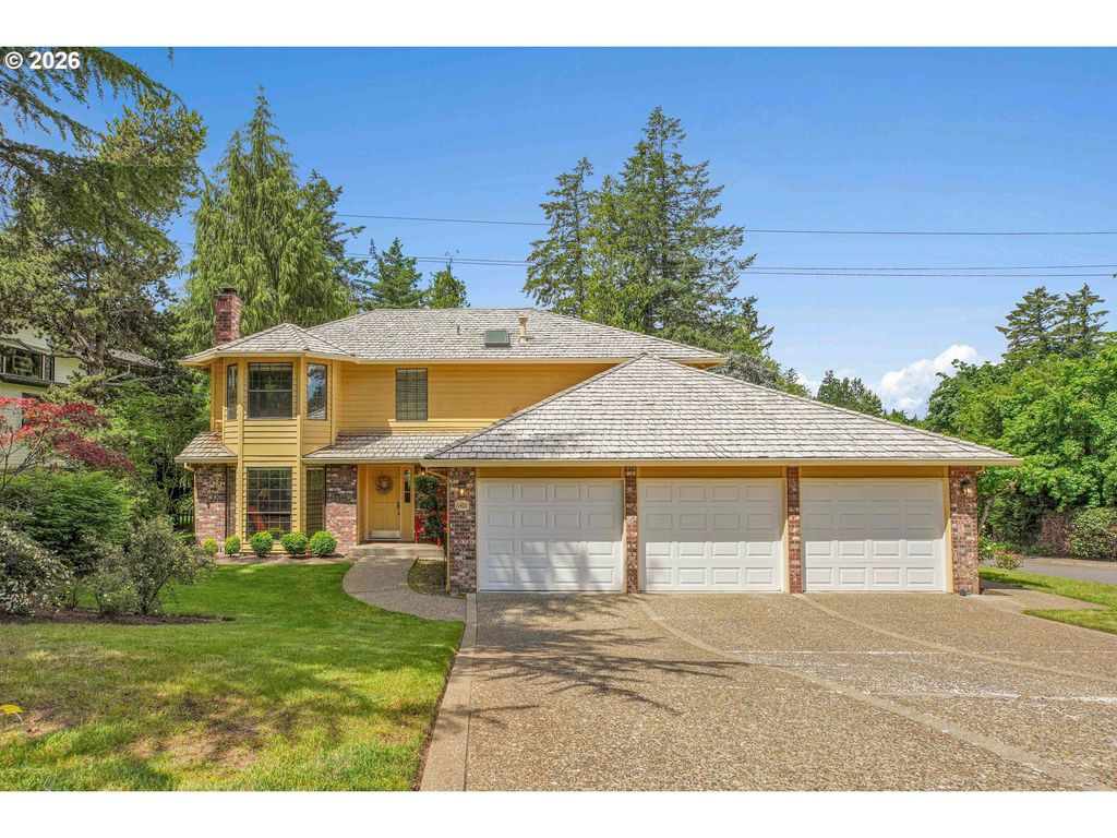 6401 Sw DOLPH Dr, Portland, OR 97219