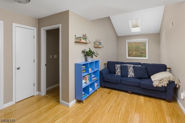 97 Continental Rd, Parsippany-troy Hills Twp., NJ 07950