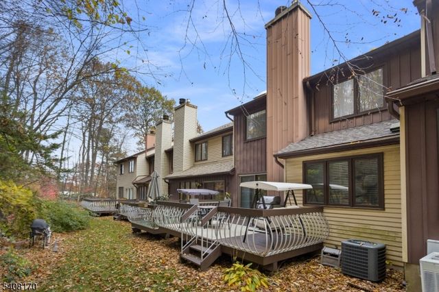 97 Continental Rd, Parsippany-troy Hills Twp., NJ 07950