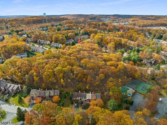 97 Continental Rd, Parsippany-troy Hills Twp., NJ 07950