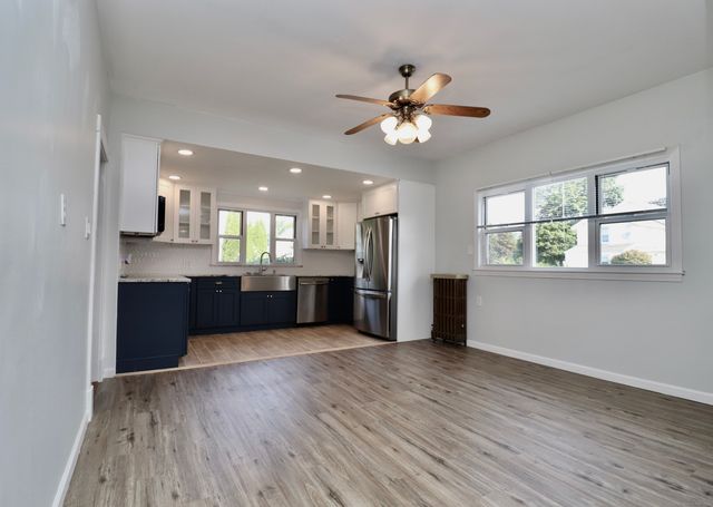 32 Denison Avenue, Groton, CT 06340