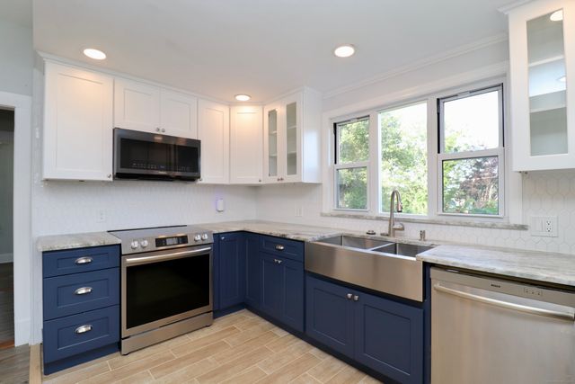 32 Denison Avenue, Groton, CT 06340