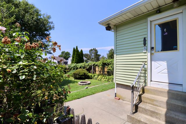 32 Denison Avenue, Groton, CT 06340