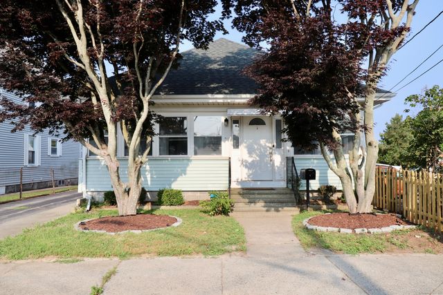32 Denison Avenue, Groton, CT 06340