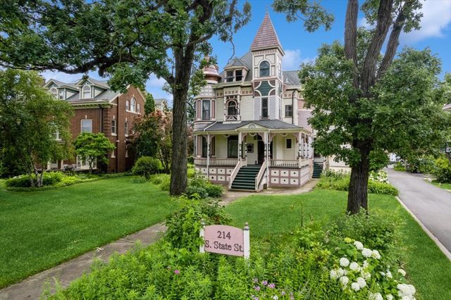 214 S STATE Street, Elgin, IL 60123