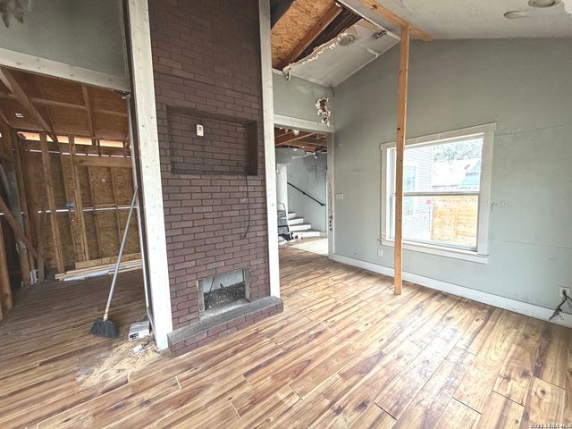 1122 Delaware st, San Antonio, TX 78210