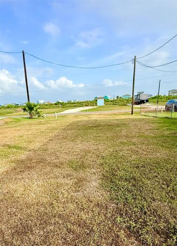 1222 County Road 204, Sargent, TX 77414