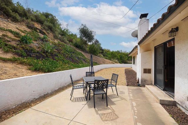 32721 Mountain View Rd, Bonsall, CA 92003