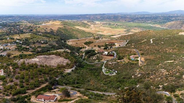 32721 Mountain View Rd, Bonsall, CA 92003