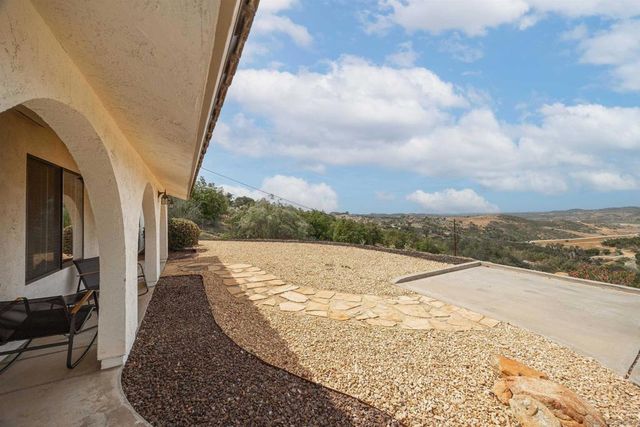 32721 Mountain View Rd, Bonsall, CA 92003