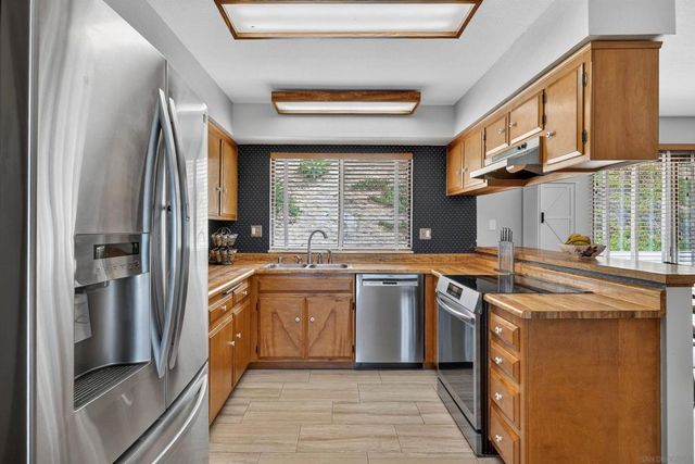 32721 Mountain View Rd, Bonsall, CA 92003