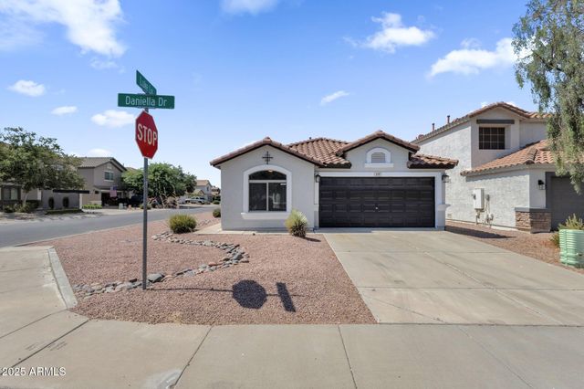 509 E DANIELLA Drive, San Tan Valley, AZ 85140