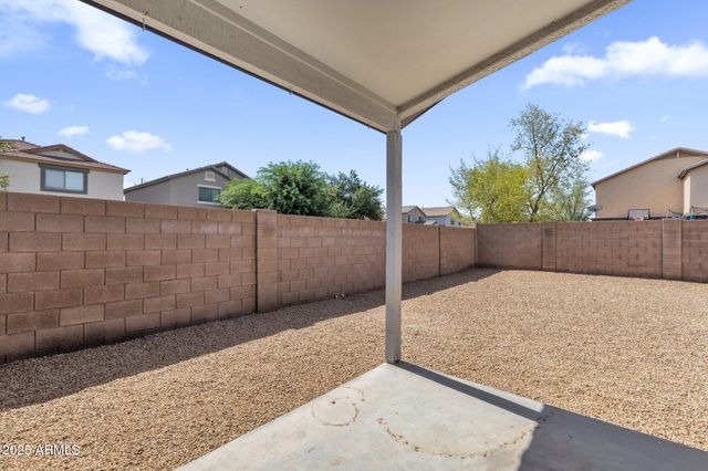 509 E DANIELLA Drive, San Tan Valley, AZ 85140