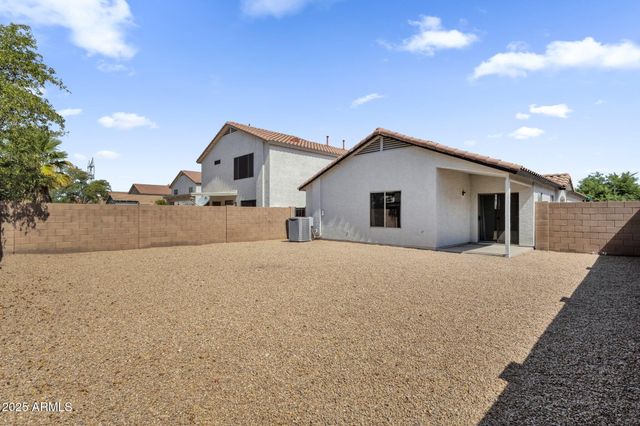 509 E DANIELLA Drive, San Tan Valley, AZ 85140