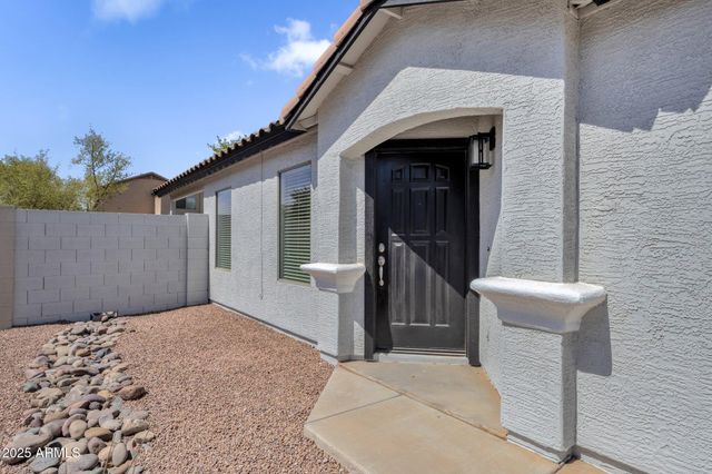 509 E DANIELLA Drive, San Tan Valley, AZ 85140