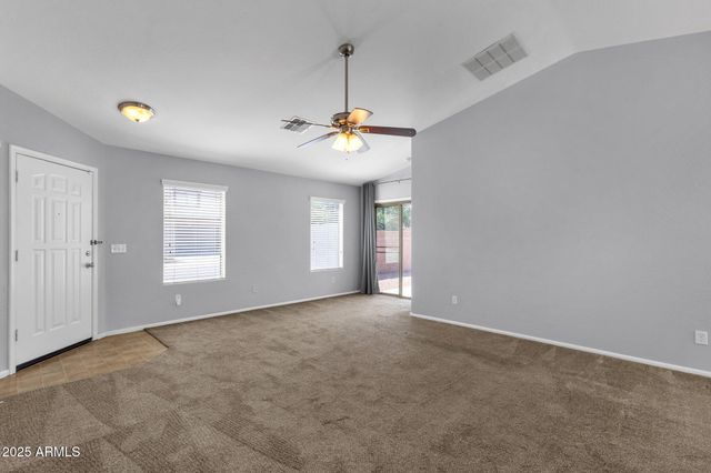 509 E DANIELLA Drive, San Tan Valley, AZ 85140