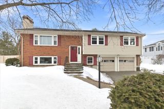 36 Eliot Rd, Needham, MA 02494