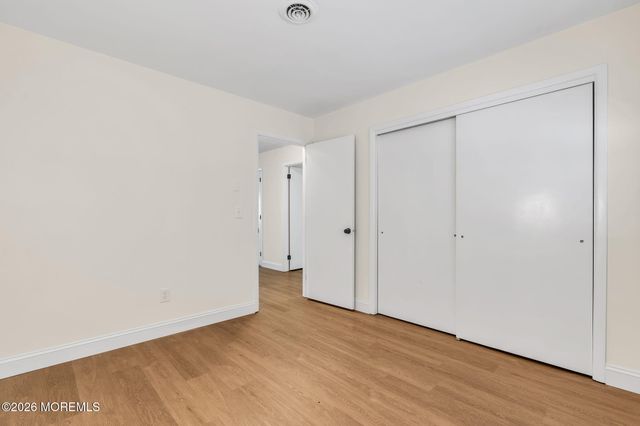 1 Hampshire Road, Toms River, NJ 08757