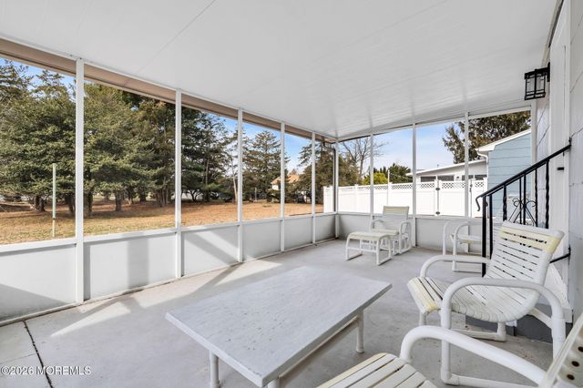 1 Hampshire Road, Toms River, NJ 08757