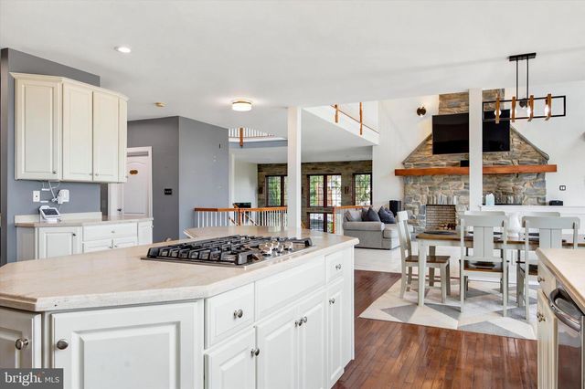 535 CHAMPIONSHIP DR, Harleysville, PA 19438