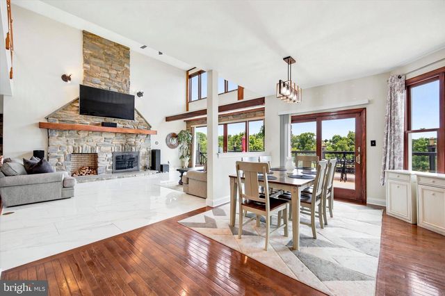 535 CHAMPIONSHIP DR, Harleysville, PA 19438