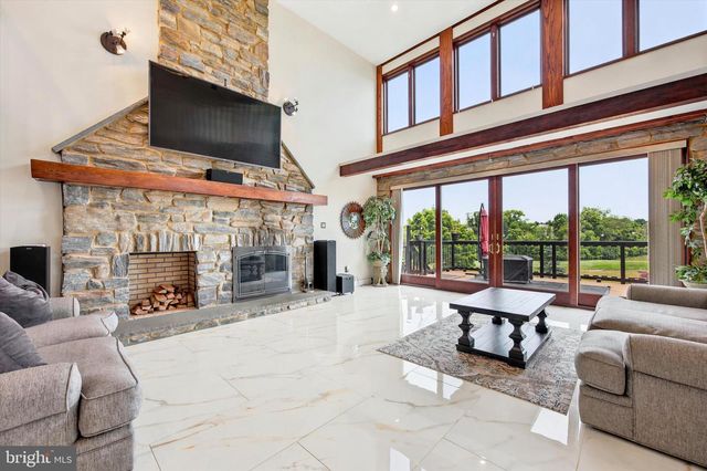 535 CHAMPIONSHIP DR, Harleysville, PA 19438