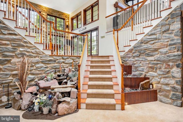 535 CHAMPIONSHIP DR, Harleysville, PA 19438