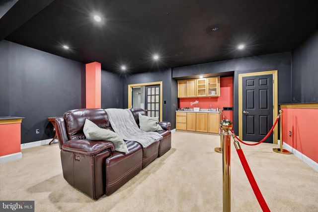 535 CHAMPIONSHIP DR, Harleysville, PA 19438