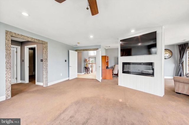 535 CHAMPIONSHIP DR, Harleysville, PA 19438